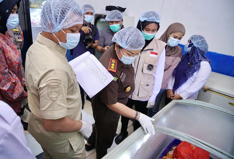 Pastikan Program MBG Penuhi Standar, Pemkab Pringsewu Kunjungi Dapur SPPG