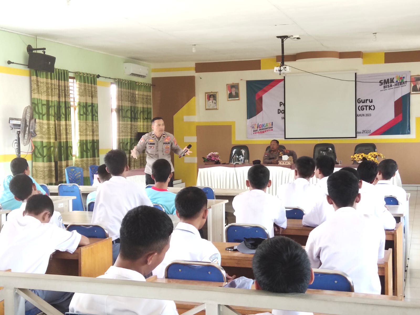 Antisipasi Tawuran antar Pelajar, Polres Pringsewu Gelar Pembinaan di SMKN 1 Gadingrejo