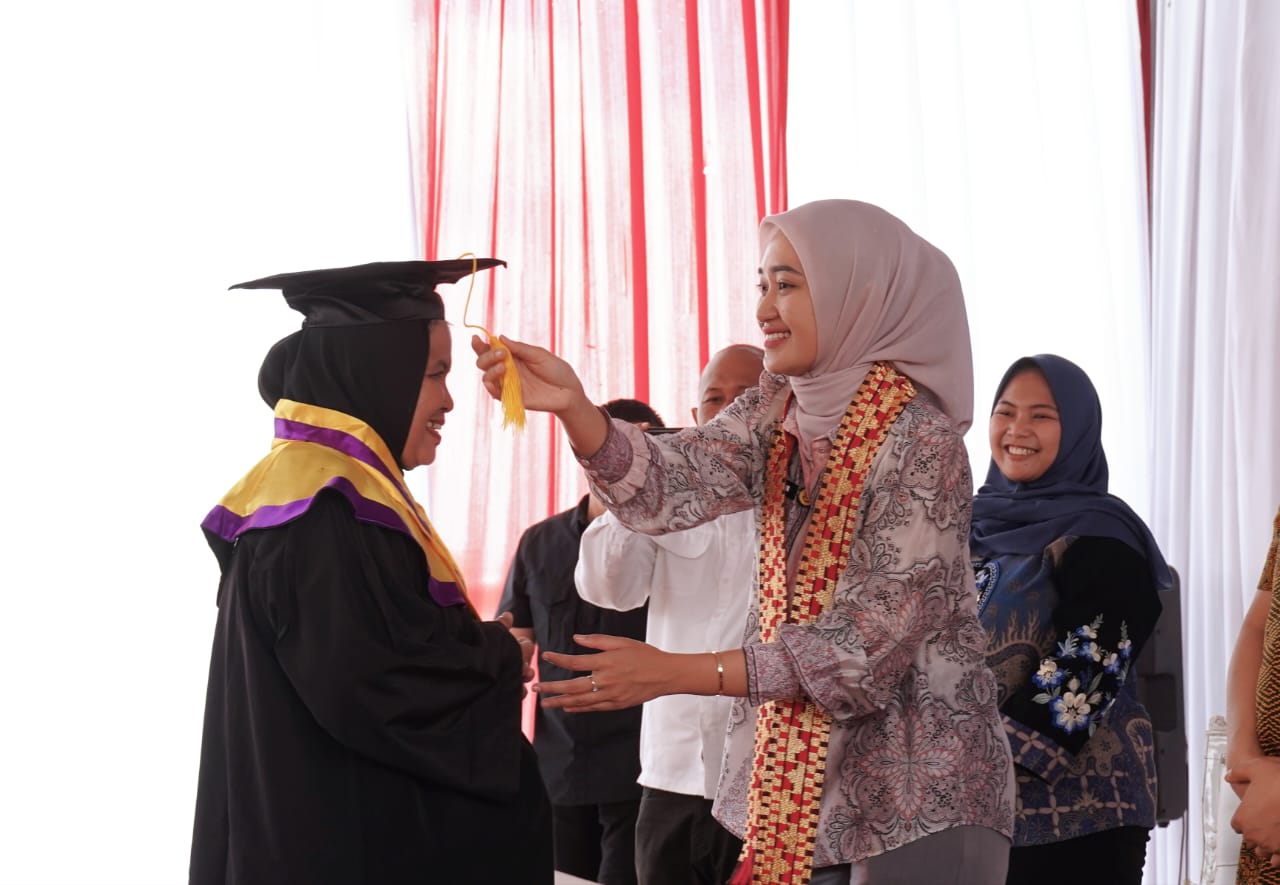 Wagub Lampung, Jihan Apresiasi 417 KPM PKH Pringsewu Lulus Graduasi Mandiri