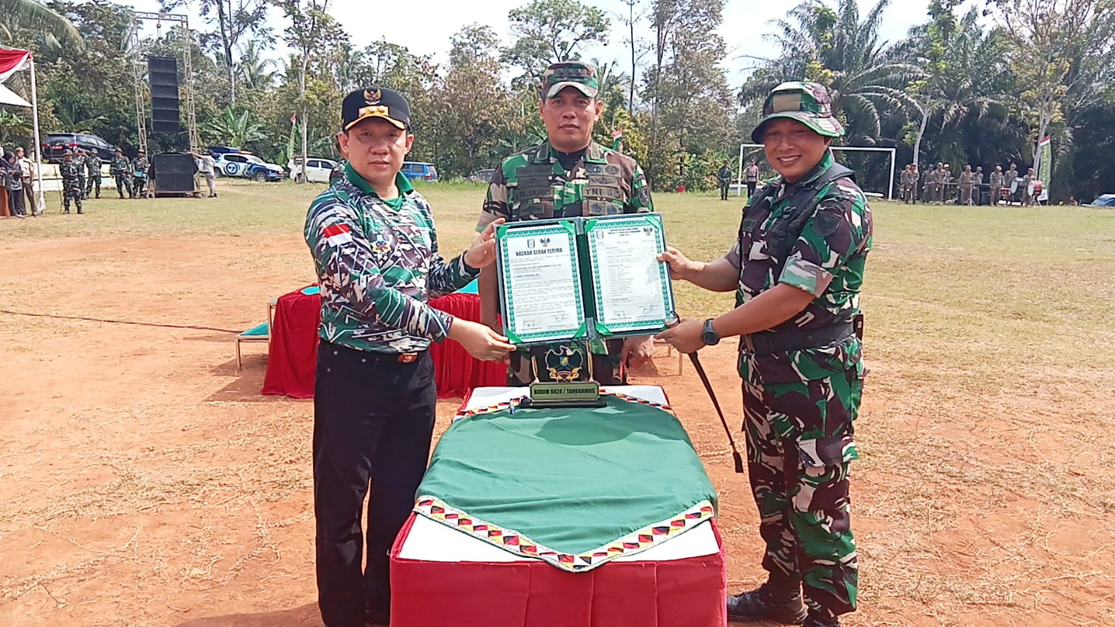 Dedikasi Tanpa Batas,Dansatgas TMMD ke-121 Kodim 0424 Tanggamus Bangun Masa Depan Pagelaran Utara 