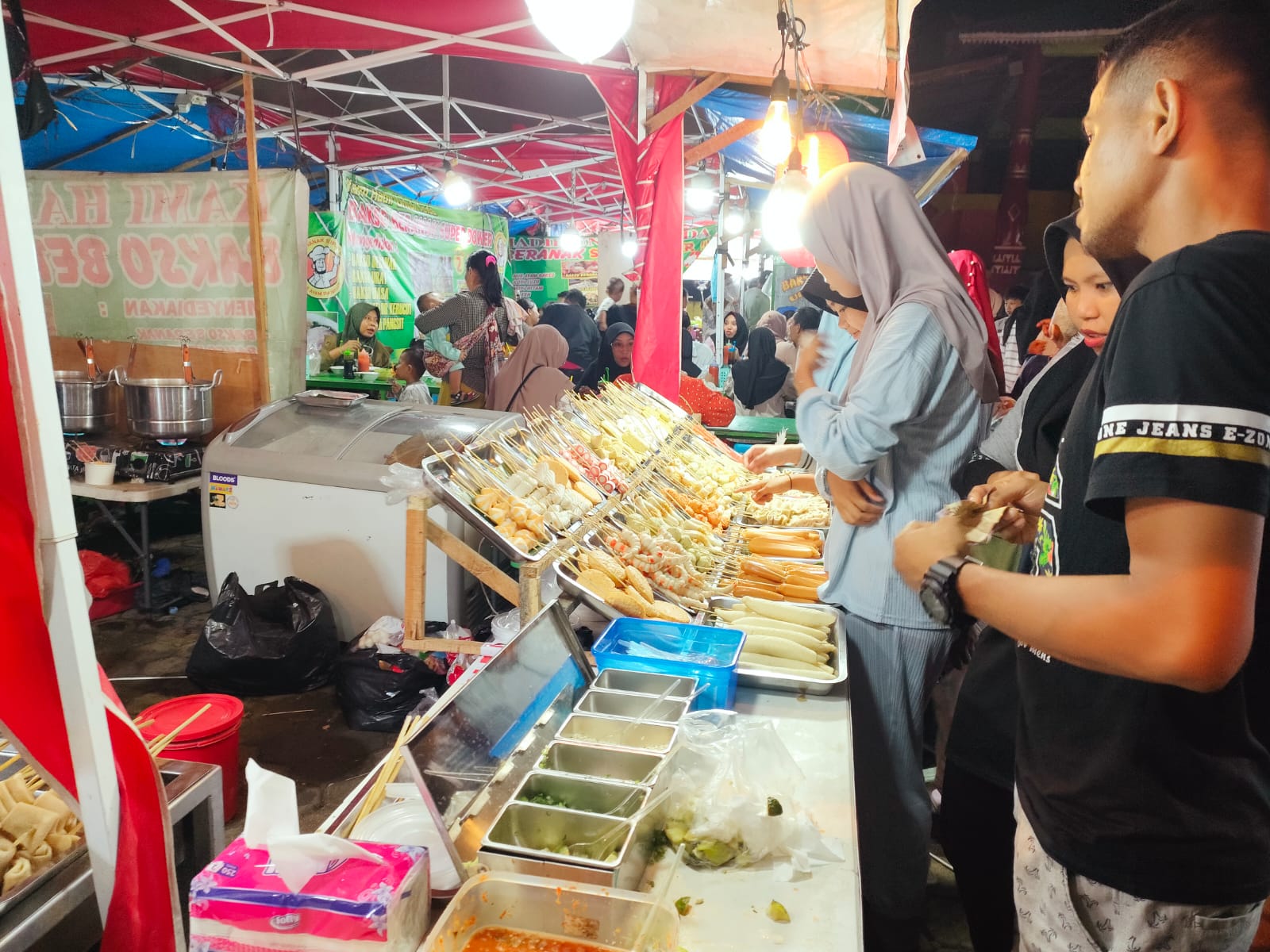 Jajanan Korean Grill jadi Incaran Pengunjung di Food Festival Tanggamus 2023