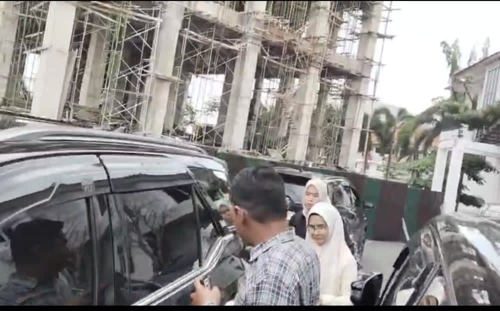 Kembali Diperiksa Kejati Lampung, Nanda Bergegas Hindari Wartawan 