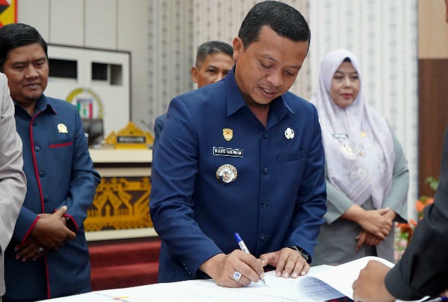 DPRD Pringsewu Sahkan Perda Perumdam Way Sekampung dan APBD 2026