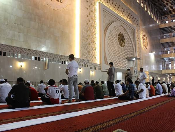 Orang Muslim Harus Tahu, ini 7 Hal yang Dapat Membuat Salat Jadi Batal