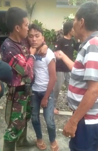 The Power Of Emak-emak, Gagalkan Pencuri  Hp di Warung Bakso Kotaagung