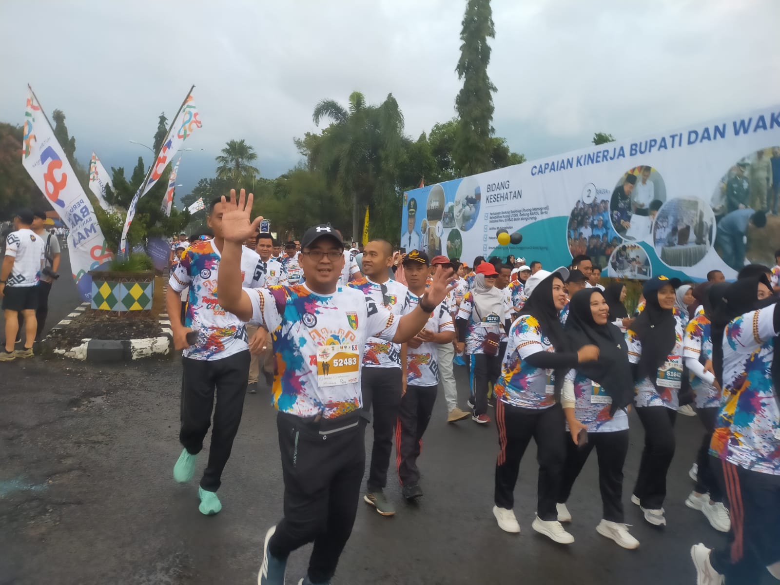 Ribuan Peserta Meriahkan Colour Run   2025 Hadiah Umroh Menanti!