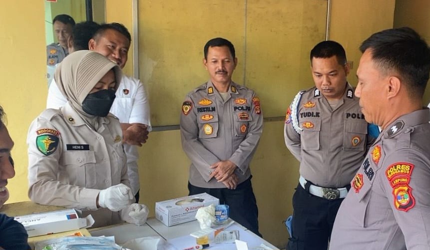 Propam Test Urine Mendadak Personel Polres Tanggamus, Begini Hasilnya