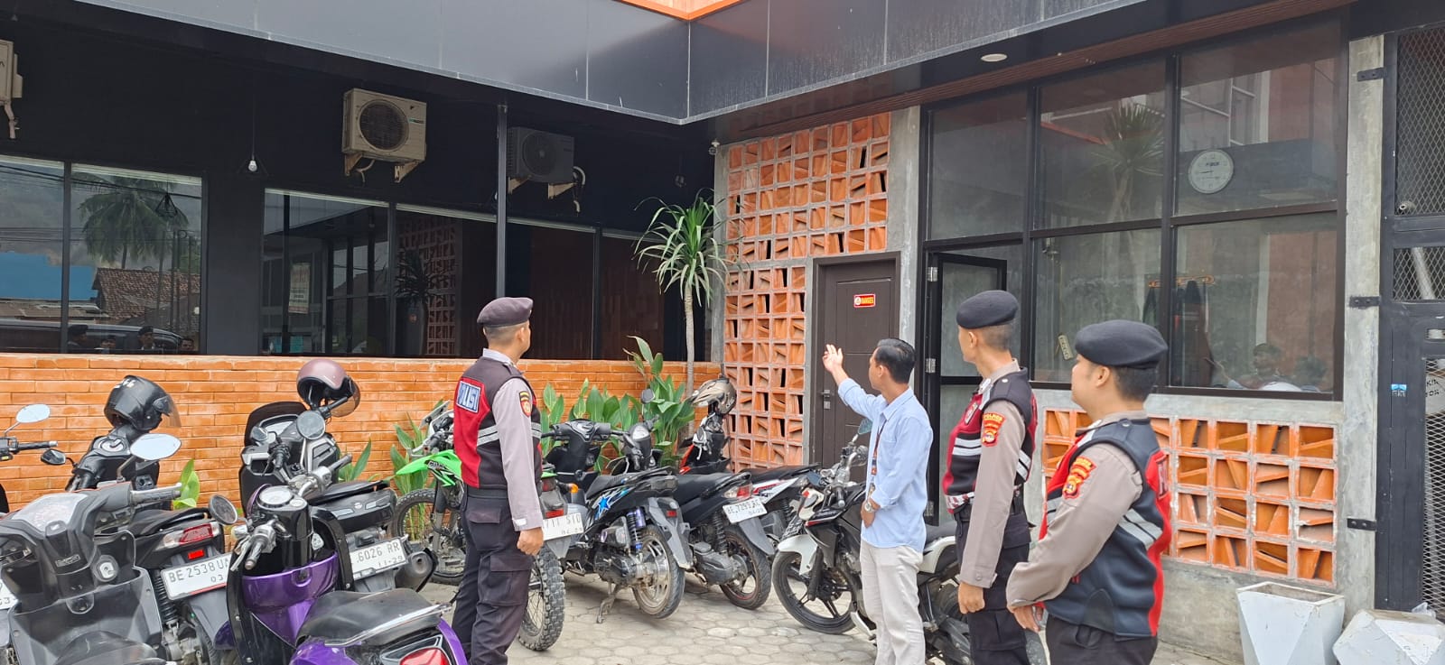 Patroli Obvit di Pringsewu, Polisi Cek CCTV hingga APAR