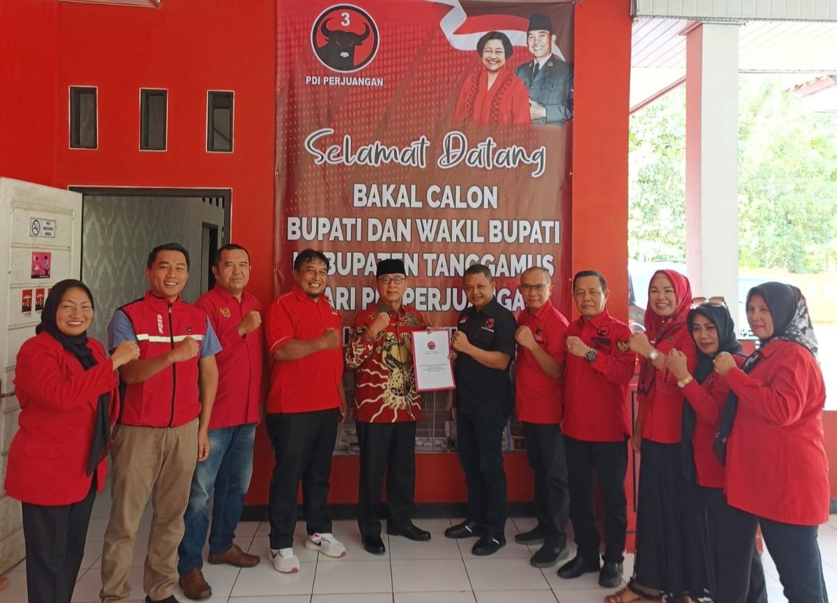 Heri Agus Setiawan Ambil Formulir Balonwabup PDIP