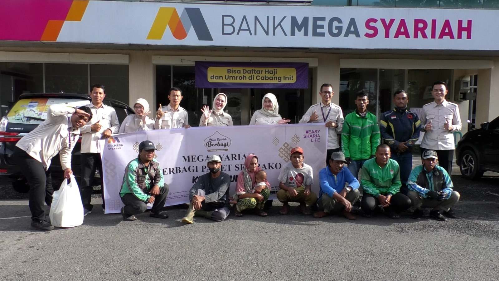 Mega Syariah Berbagi di Lampung, Hadirkan Kebahagiaan di Bulan Ramadan