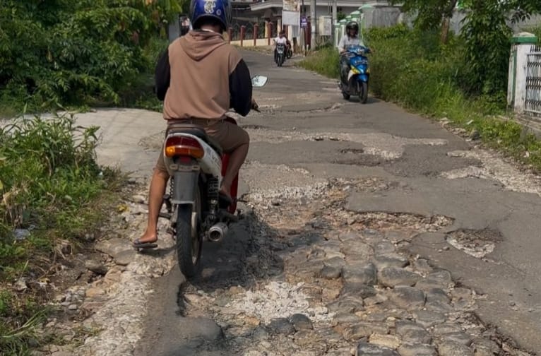 Miris! Akses Penghubung Empat Pekon di Kotaagung Rusak Parah