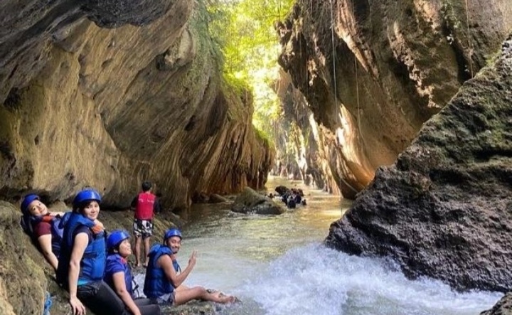 Di Sungai Ciwayang Tak Hanya Body Rafting, Tapi Juga Bisa Jadi Tarzan