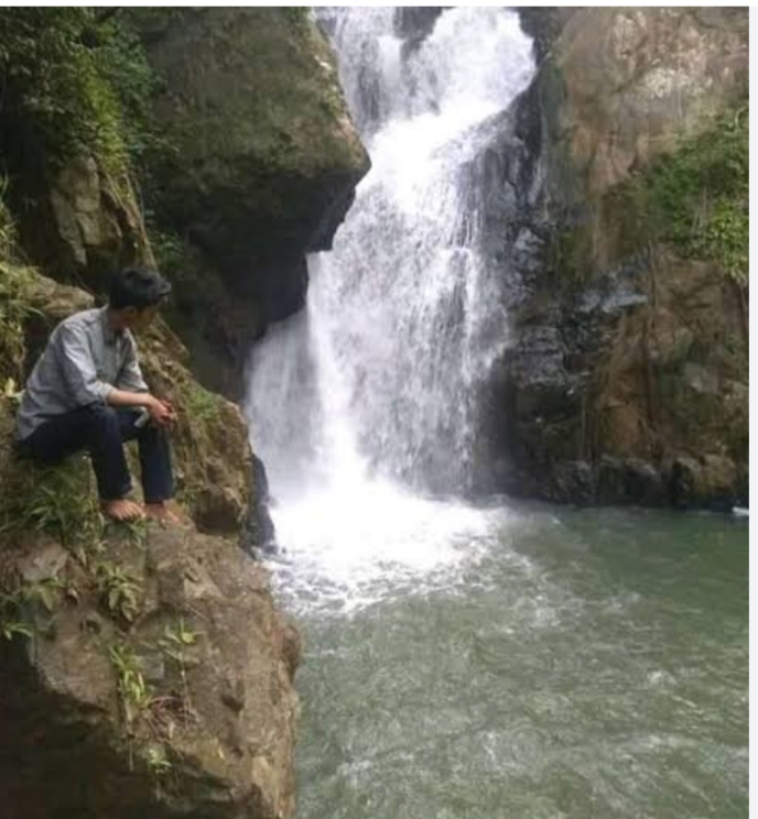 7 Tempat Wisata Air Terjun di Kabupaten Tanggamus, Nomor 3 Memiliki Keindahan Yang Menakjubkan