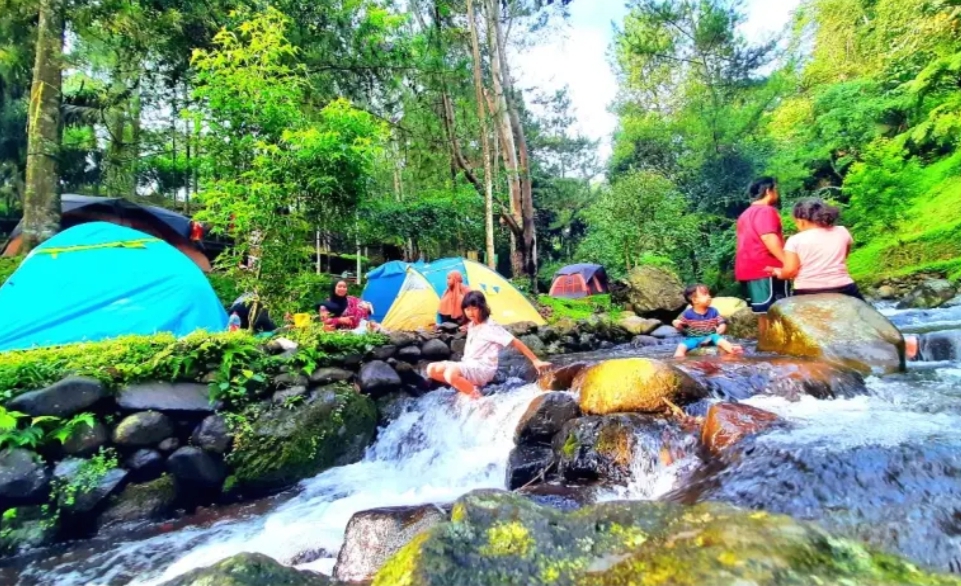 Ada 3 Buah Spot Air Terjun  untuk  Camping di Subang Bisa bermain Air Sepuasnya  