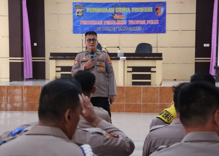 Cegah Pelanggaran Personel, Bid Propam Polda Lampung Berikan Pembinaan ke Anggota Polres Tanggamus 