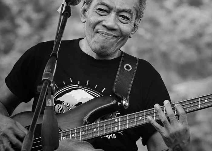 Bassist Legendaris God Bless Donny Fattah Meninggal Dunia di Usia 77 Tahun