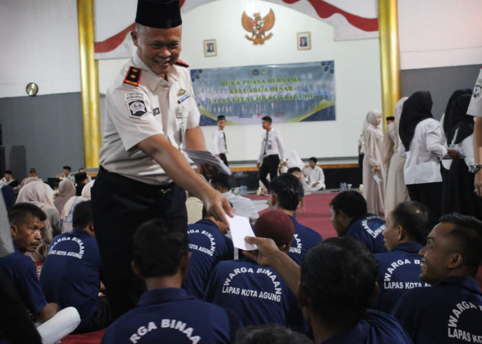 Lapas Kotaagung Gelar Buka Bersama dan Santunan Anak Kurang Mampu