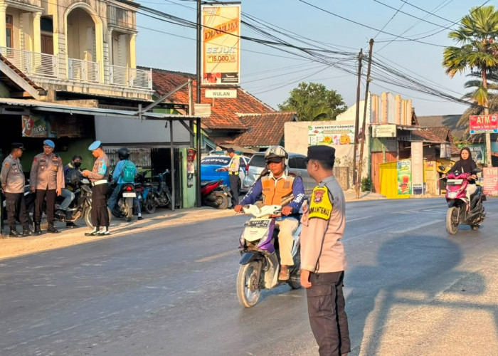 Bukan Sekadar Cek Personel, Propam Polres Pringsewu Beri Pelayanan Nyata