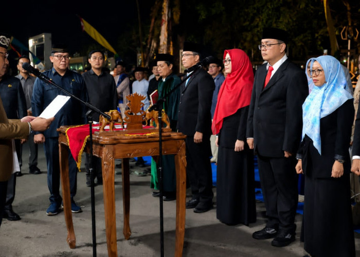 Pelantikan Perdana di Ruang Terbuka, Lima Pejabat Eselon II Metro Resmi Dikukuhkan