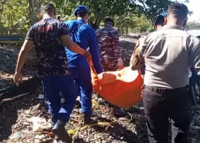 Mayat Pria Tanpa Identitas Ditemukan Mengambang di  Pantai Kota Agung Timur
