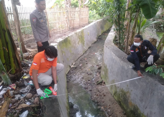 Hilang Semalaman, Lansia Ditemukan Tewas di Selokan Pringsewu