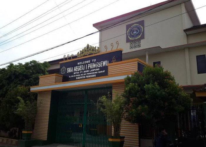 SMAN 1 Pringsewu Dinilai Diskriminatif dan Merekayasa Hukum 