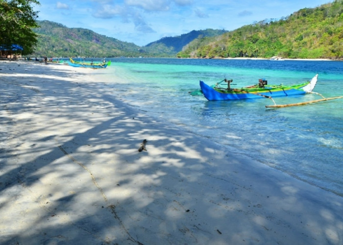 7 Rekomendasi Tempat Wisata Di Lampung Mulai Dari Pantai, Air Terjun Hingga Pegunungan