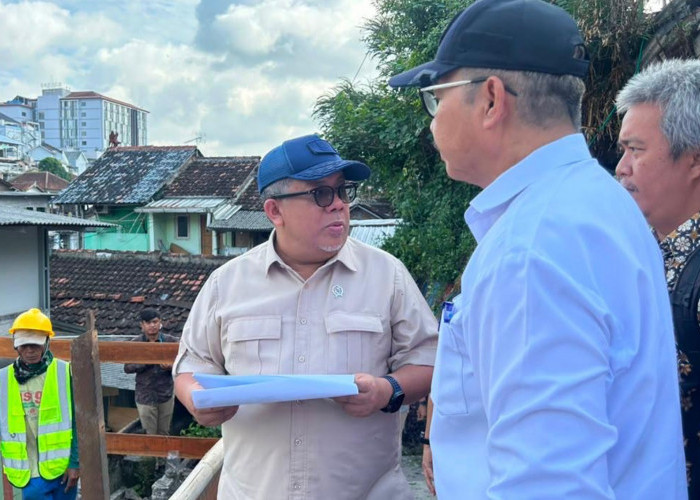 Wamen PKP,  Fahri Hamzah Dorong Reformasi Total Sektor Perumahan Nasional  