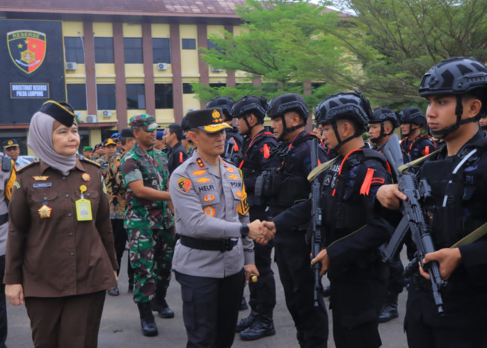 Kapolda Lampung Pimpin Apel Gelar Pasukan Operasi Ketupat 2026