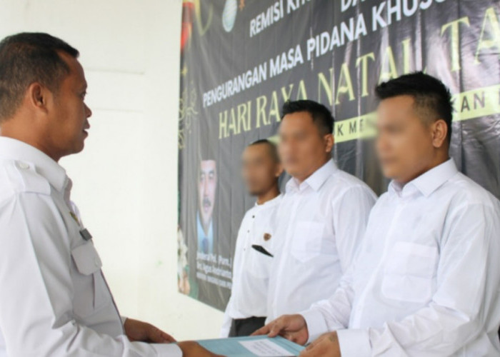 3 Warga Binaan Lapas Kotaagung Terima Remisi Khusus Natal 2025