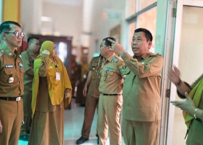 Sekda Tanggamus Turun ke Sumberejo, Evaluasi Sekolah, Puskesmas hingga Koperasi