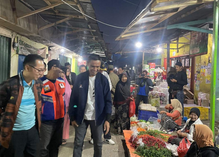 Wabup Tanggamus Tinjau Penertiban Pasar Gisting, Pedagang Hamparan Mulai Pindah ke Dalam Pasar