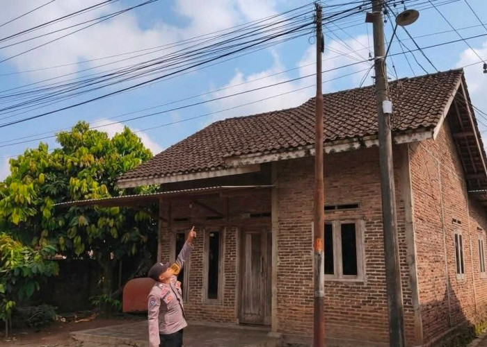 Warga Tanggamus Tersengat Listrik Saat Pasang WiFi, Alami Luka Bakar