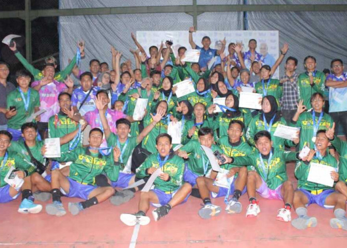 Tim Volly Ball Putra Kabupaten Oku Selatan Raih Medali Emas