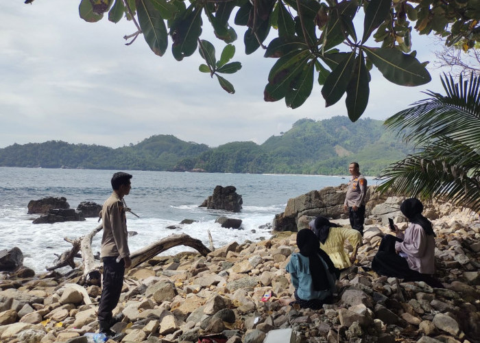 Personel Polres Tanggamus Intensifkan Patroli di Objek Wisata Pantai