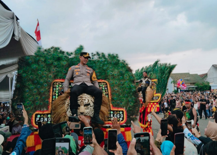 Polres Pringsewu Gelar Pagelaran Budaya Hari Bhayangkara ke-80, Tampilkan Kuda Siger hingga Reog Ponorogo