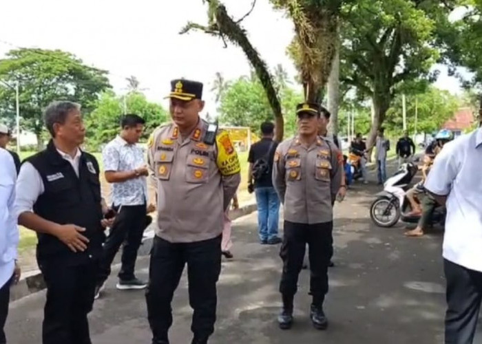 Kapolres Tanggamus dan jajaran Monitoring Keamanan TPS 