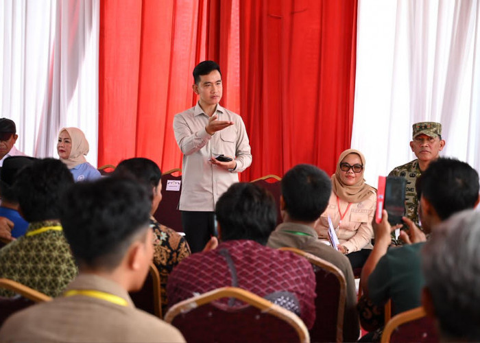 Kunjungan Gibran ke Lamtim Disambut Keluhan Jalan Rusak