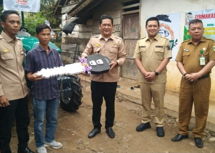 Dukung Sektor Pertanian DPD Tani  Merdeka Salurkan Bantuan Alsintan 