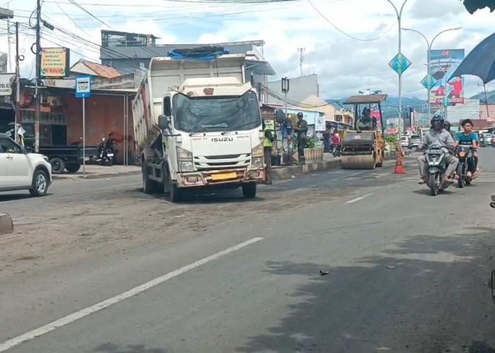 Miris, Perbaikan Tambal Sulam Jalan Juanda Kotaagung Titiknya Itu-itu Saja