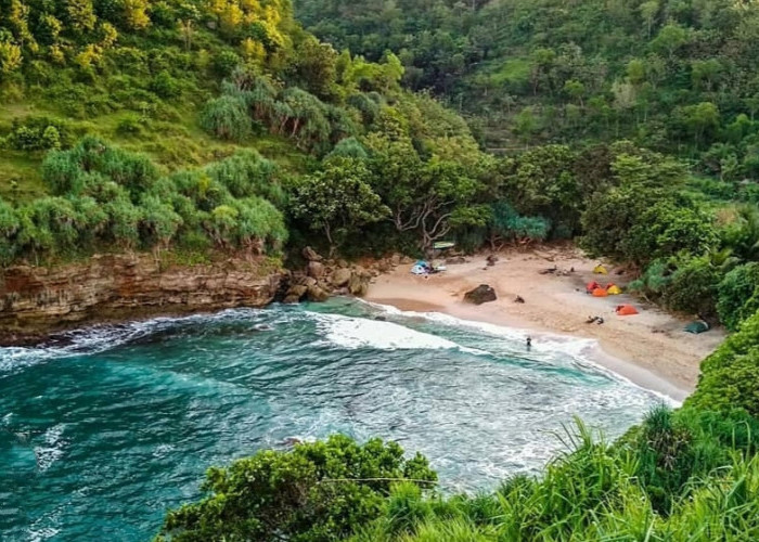 Wisata Pantai Ngetun Gunung Kidul, Nikmati Surga Alam yang Memukau Tiket Masuk Rp 5000 Saja