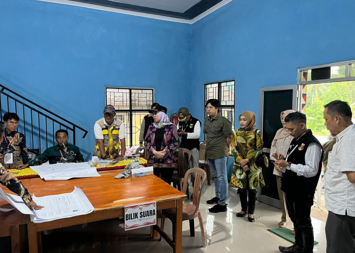 Kajari Tanggamus Nurmajayani Monitoring Pemilu di Tiga Kecamatan 