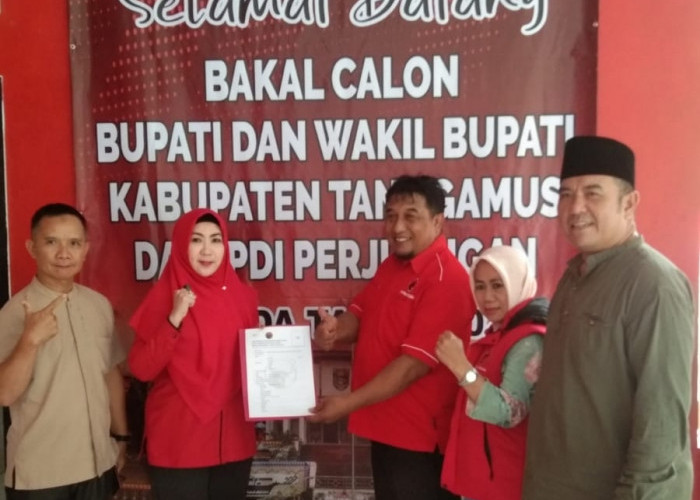 Dewi Handajani Ambil Formulir Pendaftaran Balonbup 