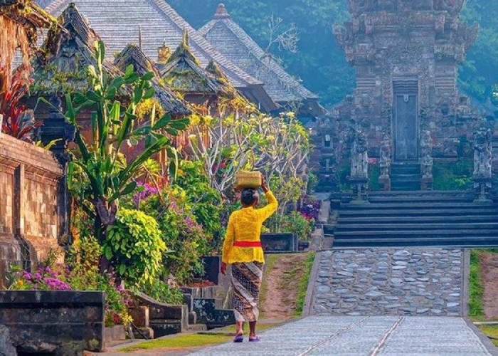10 Desa Yang Memiliki Panorama Indah di Indonesia 