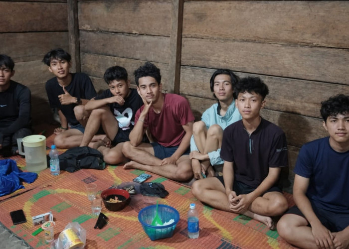 Pendaki Asal Bandar Lampung Tersesat di Gunung Tanggang, Ditemukan Selamat Setelah Pencarian Warga