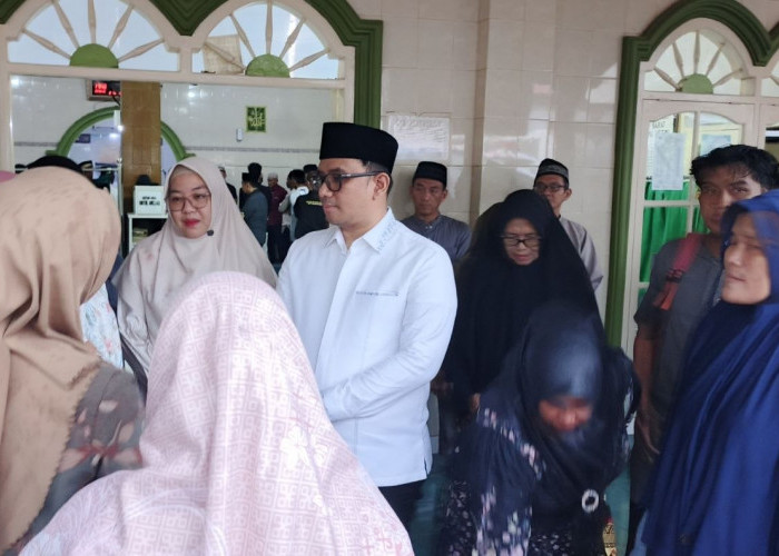 Wawalkot Metro Salatkan Jenazah Hafizah Al-Qur’an Korban Banjir Wira Garden