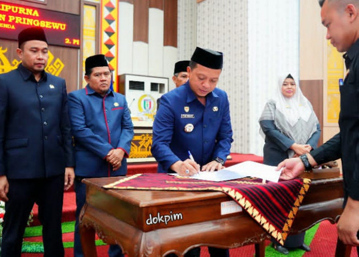 Pemkab dan DPRD Pringsewu Sahkan Empat Perda, Atur Aset hingga Fasilitasi Pesantren