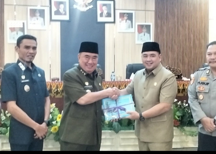 Hadiri Rapat Paripurna, Bupati Tanggamus 'Pamer' Raih WTP Dua Kali Berturut-turut
