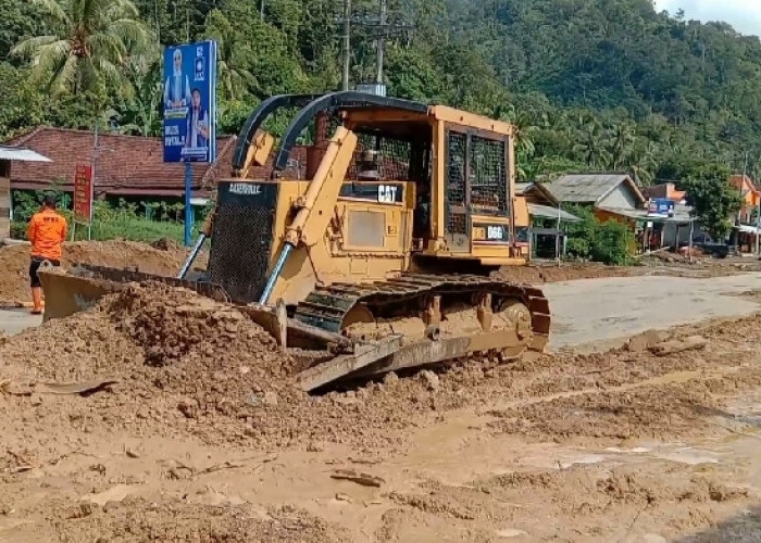 Pasca Banjir Bandang, Jalinbar Sedayu Tanggamus Sudah Mulai Bisa Dilalui