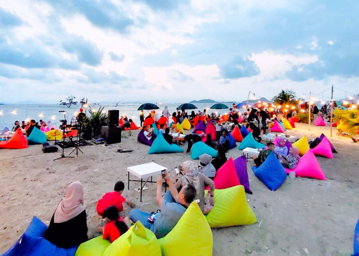 Berkunjung Ke Pantai Sebalang, Lampung Selatan. Bisa Menikmati Matahari Terbenam